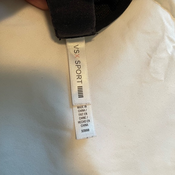 Victoria’s Secret Sports Bra - Picture 3 of 4